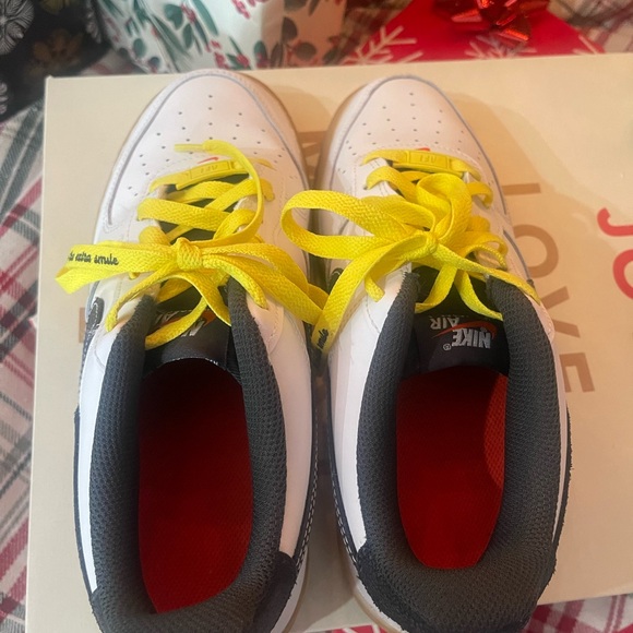 Nike White and Black Shoes with Yellow Accents - Picture 2 of 2